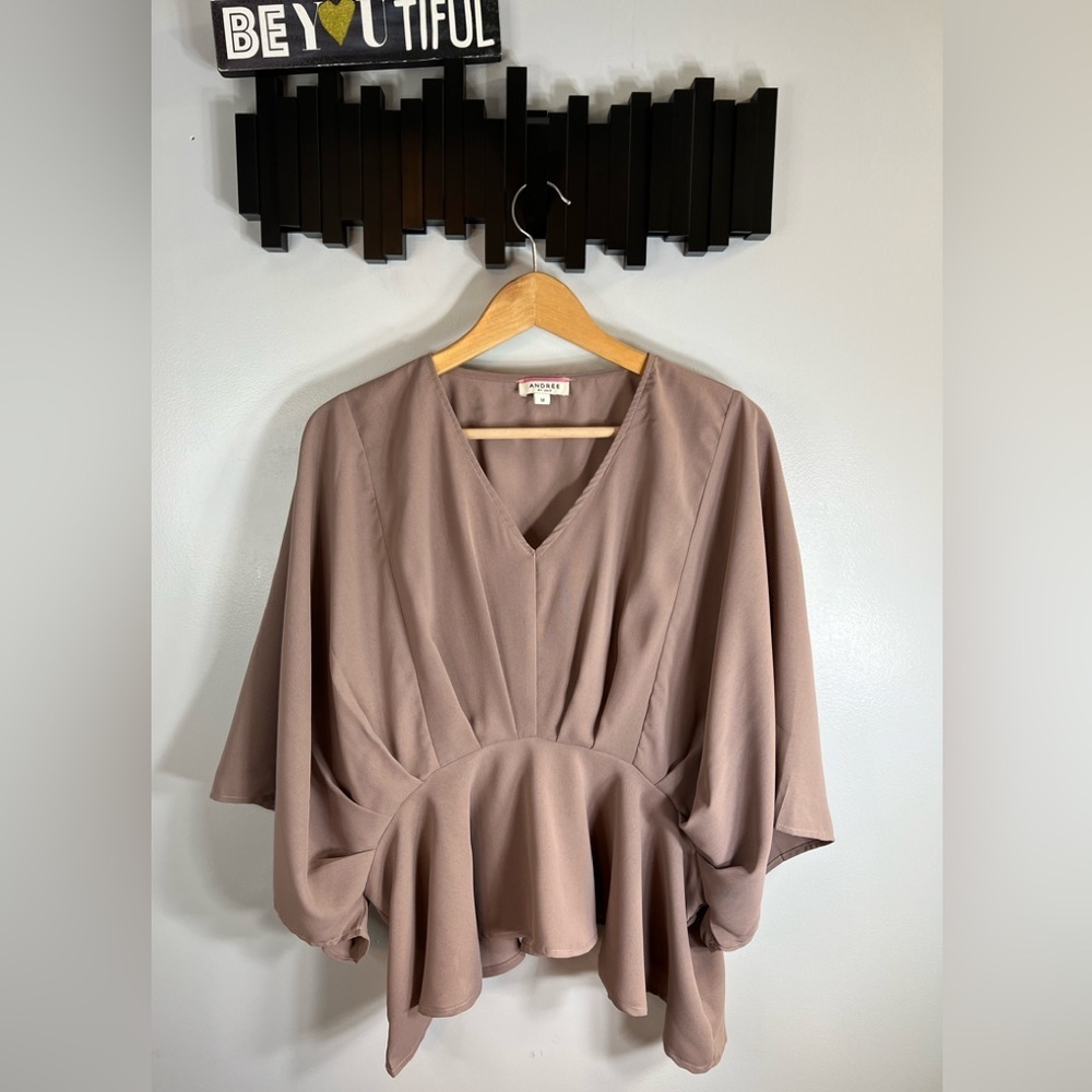 Andree by Unit She's the One Blouse Size Medium